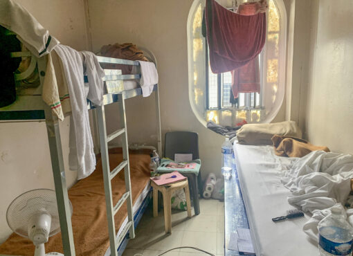 Conditions indignes de détention à la prison de Bois d’Arcy : l’État condamné à prendre des mesures en urgence